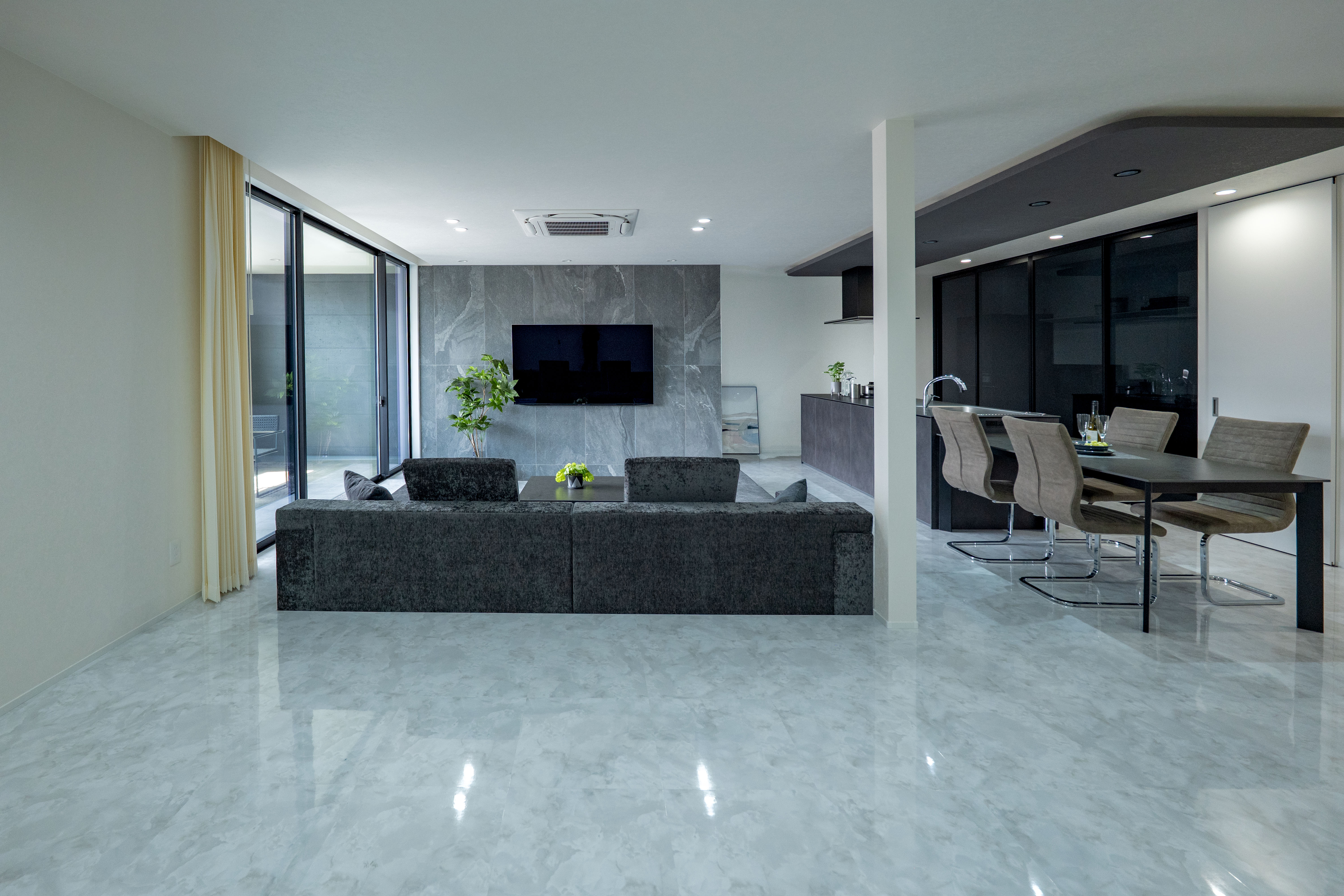 AmourHome